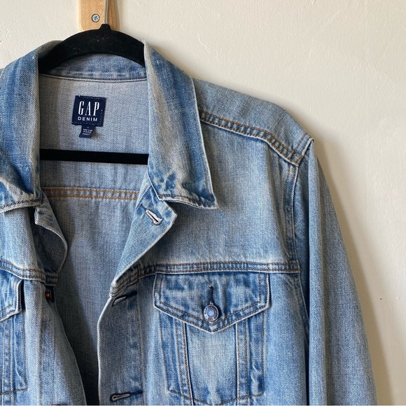 Signed Gap Jacket by Founder, Doris Fisher - Picture 2 of 9